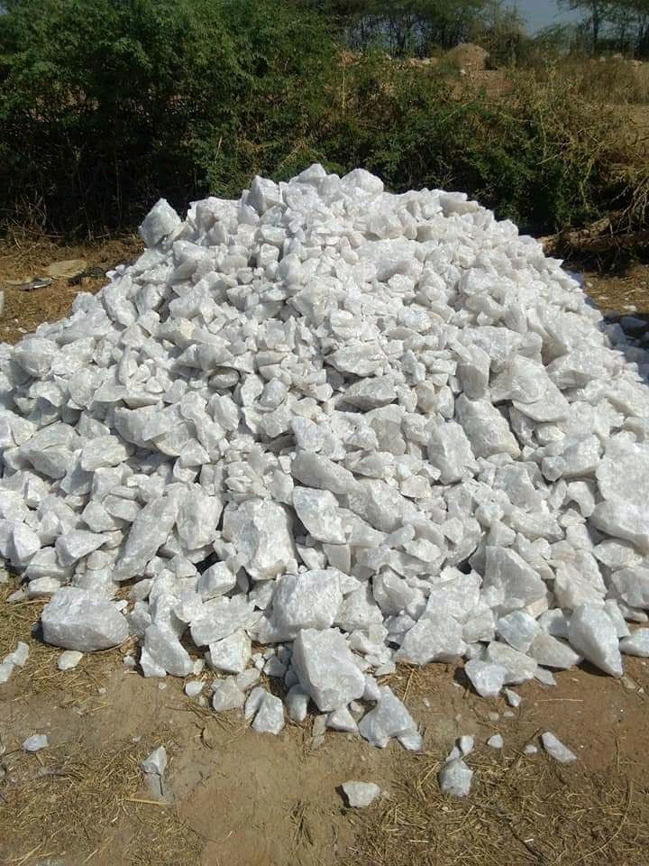 Quartz Lumps & Silica Sand